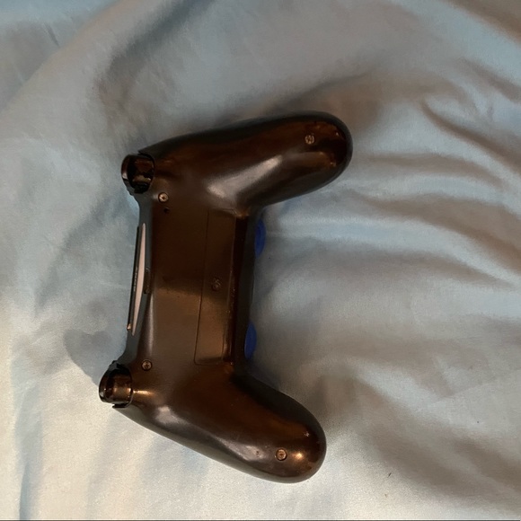 Ps4 blue controller - Picture 2 of 2